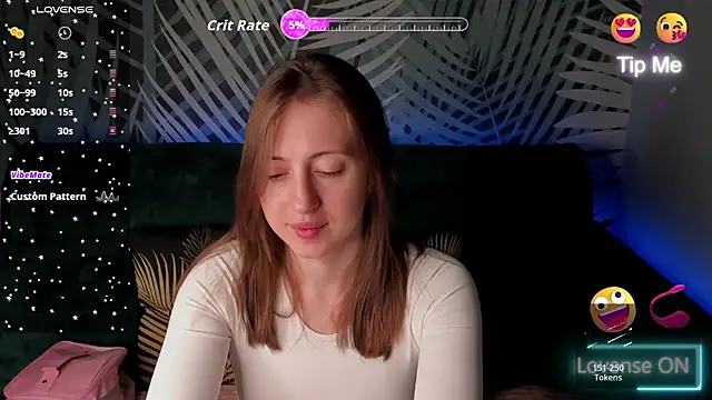 ChristyCrayme online show from April 21, 10:01 pm