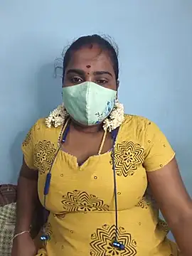 Snapshot of Tamil_riyalini12 chatting on July 9, 4:49 am Tamil riyalini12 online show from July 9, 4:49 am