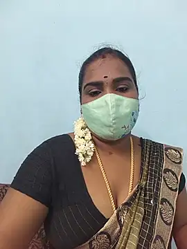 Snapshot of Tamil_riyalini12 chatting on July 10, 5:12 am Tamil riyalini12 online show from July 10, 5:12 am
