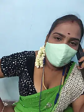 Snapshot of Tamil_riyalini12 chatting on July 29, 4:21 am Tamil riyalini12 online show from July 29, 4:21 am