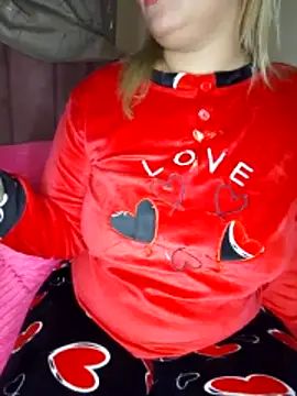 Snapshot of dina_hot_sex chatting on December 22, 11:46 pm dina hot sex online show from December 22, 11:46 pm