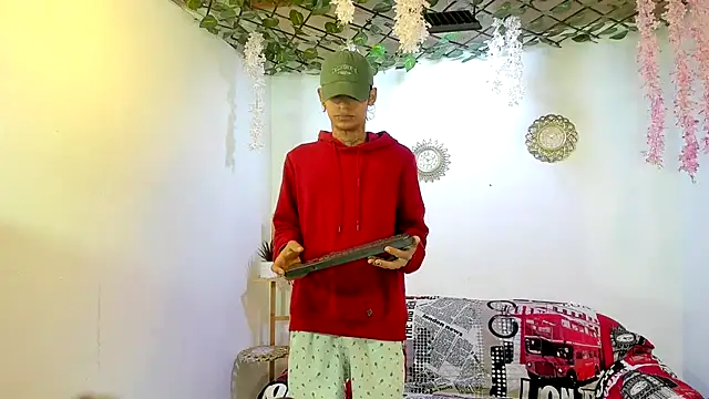 Bastian boyshot77 online show from February 21, 1:23 pm