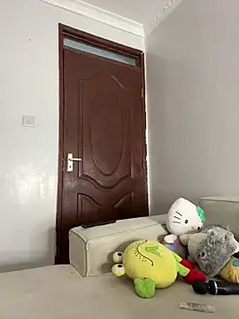 Lil-shawrie online show from February 5, 11:04 am