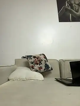 Lil-shawrie online show from February 12, 12:33 pm