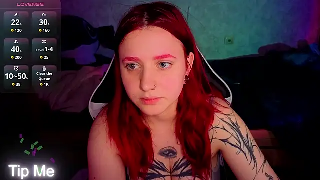 Snapshot of Mini_Lady1 chatting on June 23, 6:28 pm Mini Lady1 online show from June 23, 6:28 pm