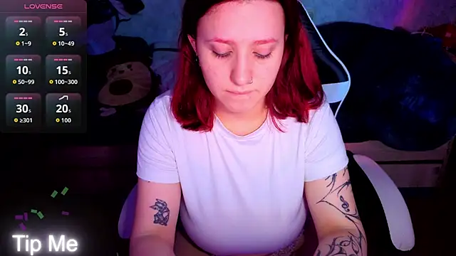 Snapshot of Mini_Lady1 chatting on July 23, 6:39 pm Mini Lady1 online show from July 23, 6:39 pm