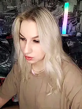 Snapshot of HoneyNelly chatting on December 13, 11:54 pm HoneyNelly online show from December 13, 11:54 pm