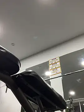 Snapshot of AxelThompson_ chatting on October 10, 1:04 am AxelThompson online show from October 10, 1:04 am