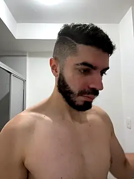 Snapshot of AxelThompson_ chatting on October 21, 10:27 am AxelThompson online show from October 21, 10:27 am