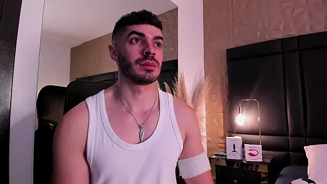 Snapshot of AxelThompson_ chatting on November 20, 11:21 am AxelThompson online show from November 20, 11:21 am