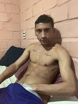 Snapshot of dotado22cmpoa chatting on January 15, 10:57 pm dotado22cmpoa online show from January 15, 10:57 pm