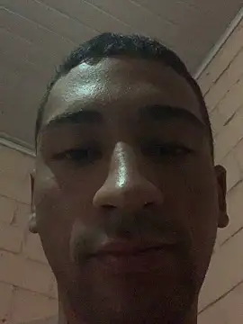 Snapshot of dotado22cmpoa chatting on February 18, 10:28 pm dotado22cmpoa online show from February 18, 10:28 pm