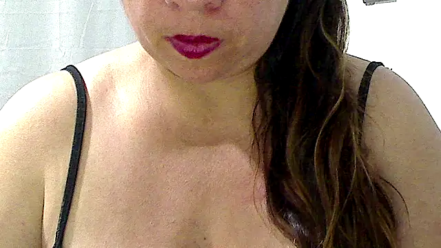 Snapshot of luciana69hot chatting on October 23, 10:19 pm luciana69hot online show from October 23, 10:19 pm