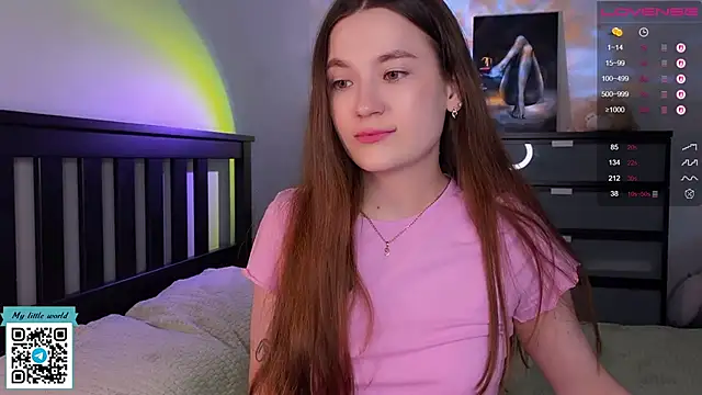 mia here online show from October 5, 8:18 pm