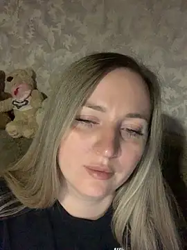 Snapshot of hotsteacher chatting on October 18, 10:54 pm hotsteacher online show from October 18, 10:54 pm