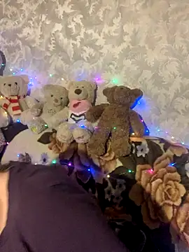 Snapshot of hotsteacher chatting on December 16, 1:10 am hotsteacher online show from December 16, 1:10 am