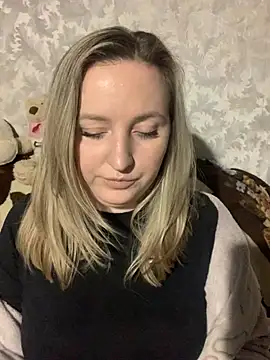 Snapshot of hotsteacher chatting on February 18, 11:22 pm hotsteacher online show from February 18, 11:22 pm