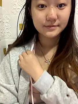 Snapshot of xialuo25 chatting on October 20, 12:33 am xialuo25 online show from October 20, 12:33 am