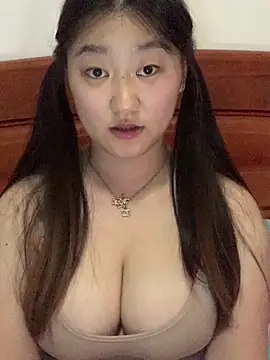 xialuo25 online show from March 10, 6:51 am