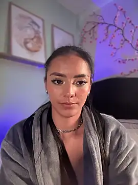 Snapshot of im-isabella chatting on September 23, 9:07 pm im-isabella online show from September 23, 9:07 pm