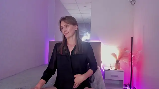 ChristyBrook online show from September 16, 7:15 pm