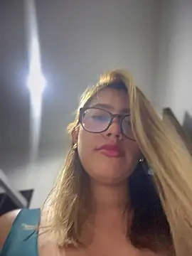 sara calderon online show from October 21, 1:34 pm