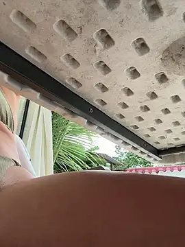 sara calderon online show from March 15, 1:39 pm