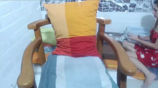 rose-crystal online show from February 5, 12:37 am