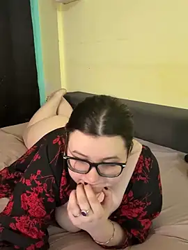 Snapshot of HaleyAyush chatting on February 21, 4:41 pm HaleyAyush online show from February 21, 4:41 pm