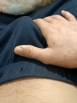 Snapshot of Khalid1336 chatting on February 21, 8:10 pm Khalid1336 online show from February 21, 8:10 pm