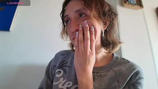 Axel-xoxo online show from March 17, 6:55 pm