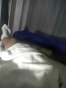 Snapshot of kulliguy chatting on October 23, 7:01 pm kulliguy online show from October 23, 7:01 pm