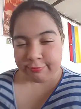 Snapshot of sultana_mihrima chatting on May 30, 8:50 pm sultana mihrima online show from May 30, 8:50 pm