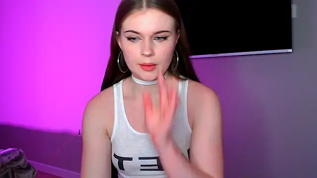 AlexaButttler online show from February 25, 6:06 pm