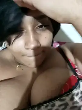 Snapshot of srtsara chatting on April 30, 9:08 pm srtsara online show from April 30, 9:08 pm
