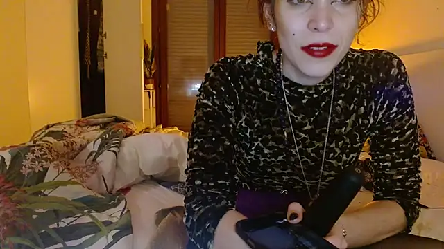 Snapshot of refem9 chatting on November 19, 6:41 pm refem9 online show from November 19, 6:41 pm