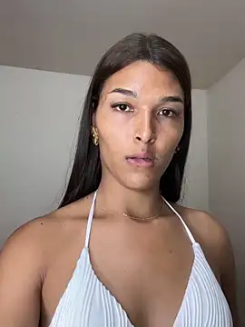 Snapshot of love_megann chatting on November 16, 11:32 pm love megann online show from November 16, 11:32 pm