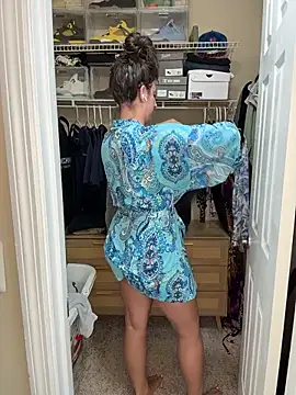 sweetsirenn online show from March 26, 10:15 pm