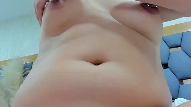 juliette pretty  online show from April 13, 7:08 pm