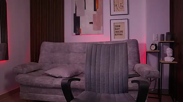 Snapshot of DaviesBrown chatting on November 23, 6:52 pm DaviesBrown online show from November 23, 6:52 pm