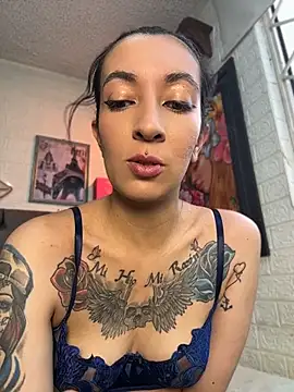 SALOME KORLAND online show from April 13, 7:19 pm