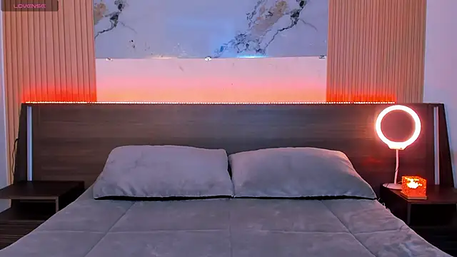 samanthaa moon online show from April 21, 11:18 pm