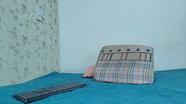 Snapshot of celeste_moonx chatting on October 21, 11:55 am celeste moonx online show from October 21, 11:55 am