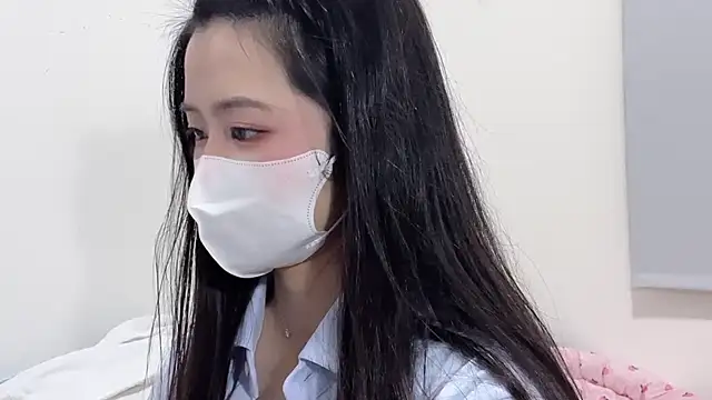 LHeart online show from November 7, 1:33 pm