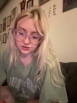 seeunexttuesday online show from November 11, 12:21 am