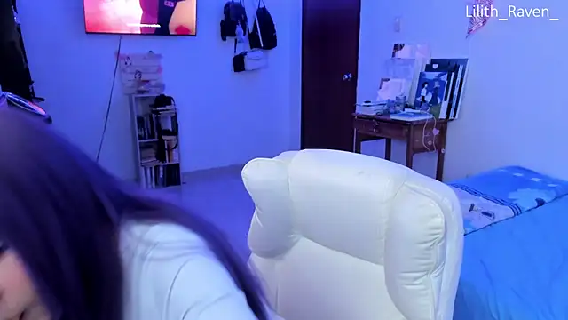 Snapshot of Lilith_Raven_ chatting on September 11, 3:06 am Lilith Raven online show from September 11, 3:06 am