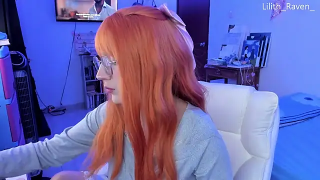 Snapshot of Lilith_Raven_ chatting on September 16, 3:18 am Lilith Raven online show from September 16, 3:18 am