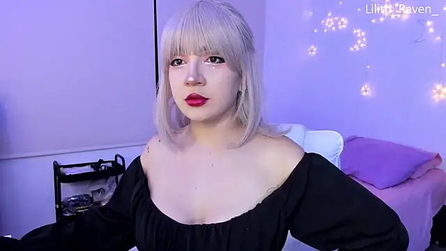Snapshot of Lilith_Raven_ chatting on September 24, 3:43 am Lilith Raven online show from September 24, 3:43 am