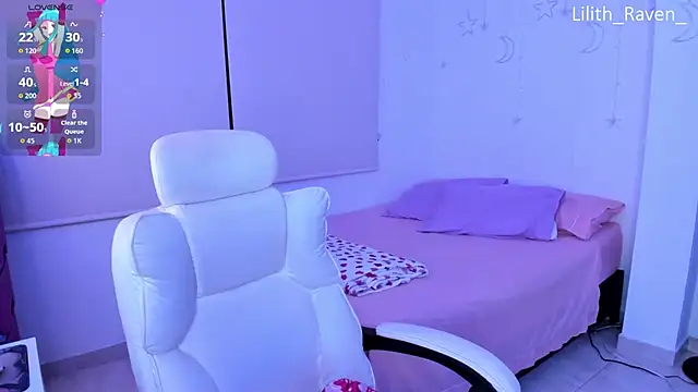 Snapshot of Lilith_Raven_ chatting on October 25, 3:58 am Lilith Raven online show from October 25, 3:58 am