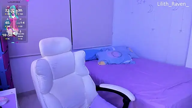 Snapshot of Lilith_Raven_ chatting on November 22, 4:55 am Lilith Raven online show from November 22, 4:55 am